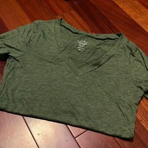 Old Navy Women’s V-neck Tee